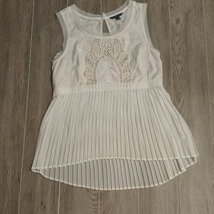 4for$25 America Eagle Outfitters Pleat Embroidered